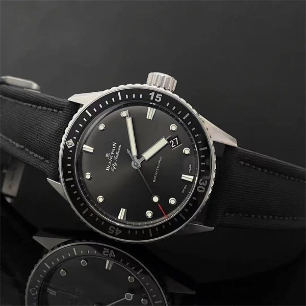 宝珀腕表表盘有划痕处理办法（图）